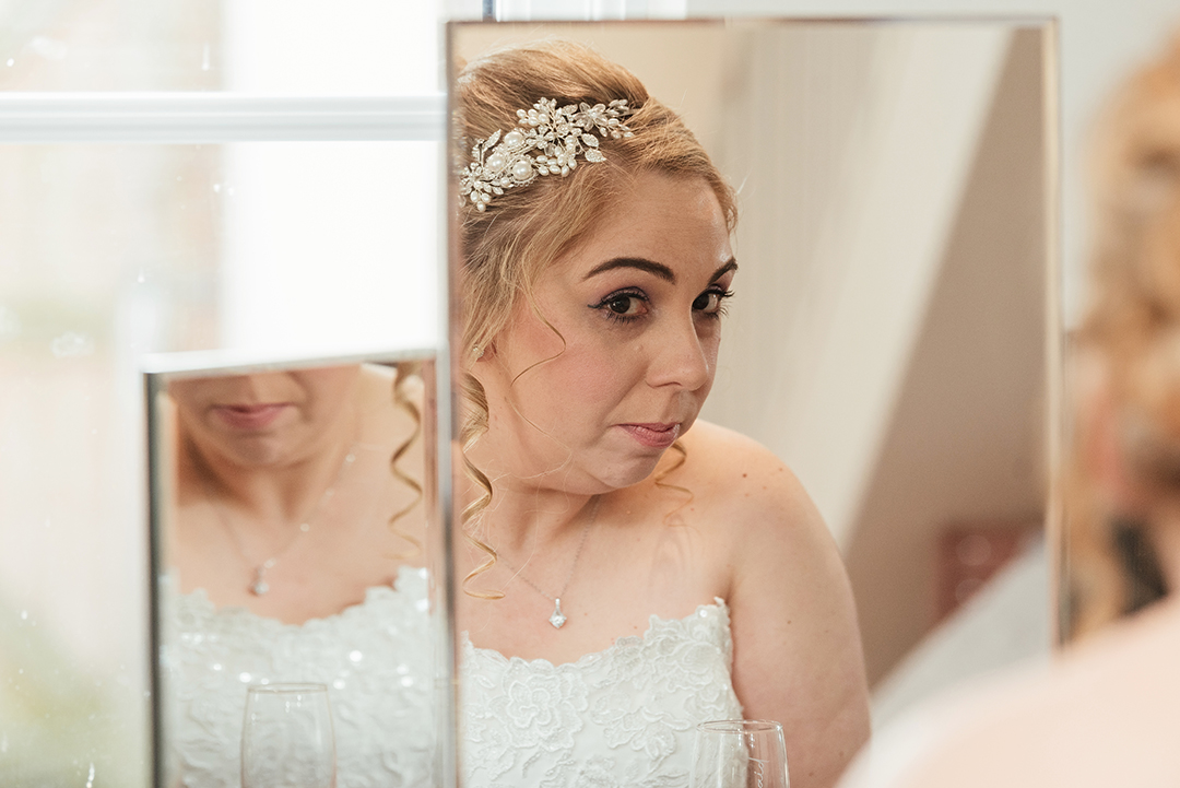 Bride Looking Mirror That Amazing Place Wedding Photography