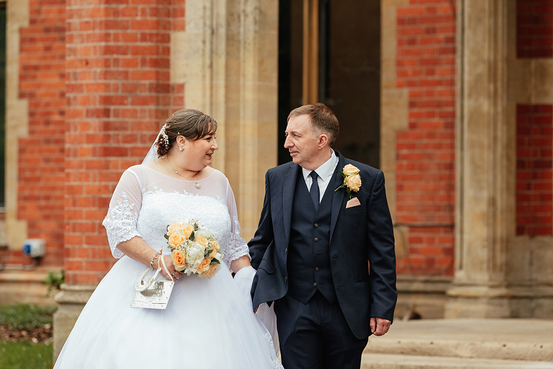 Couples Photo Walking at Hertfordshire Golf & Country Club Wedding