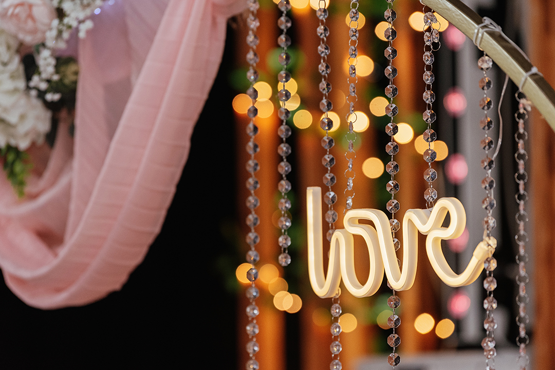 Cute Light up Love Sign Made by the Bride